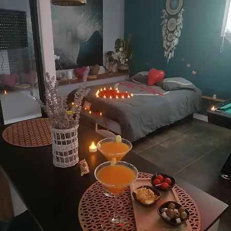 Bulle D'evasion Nocleg ze śniadaniem Trèbes